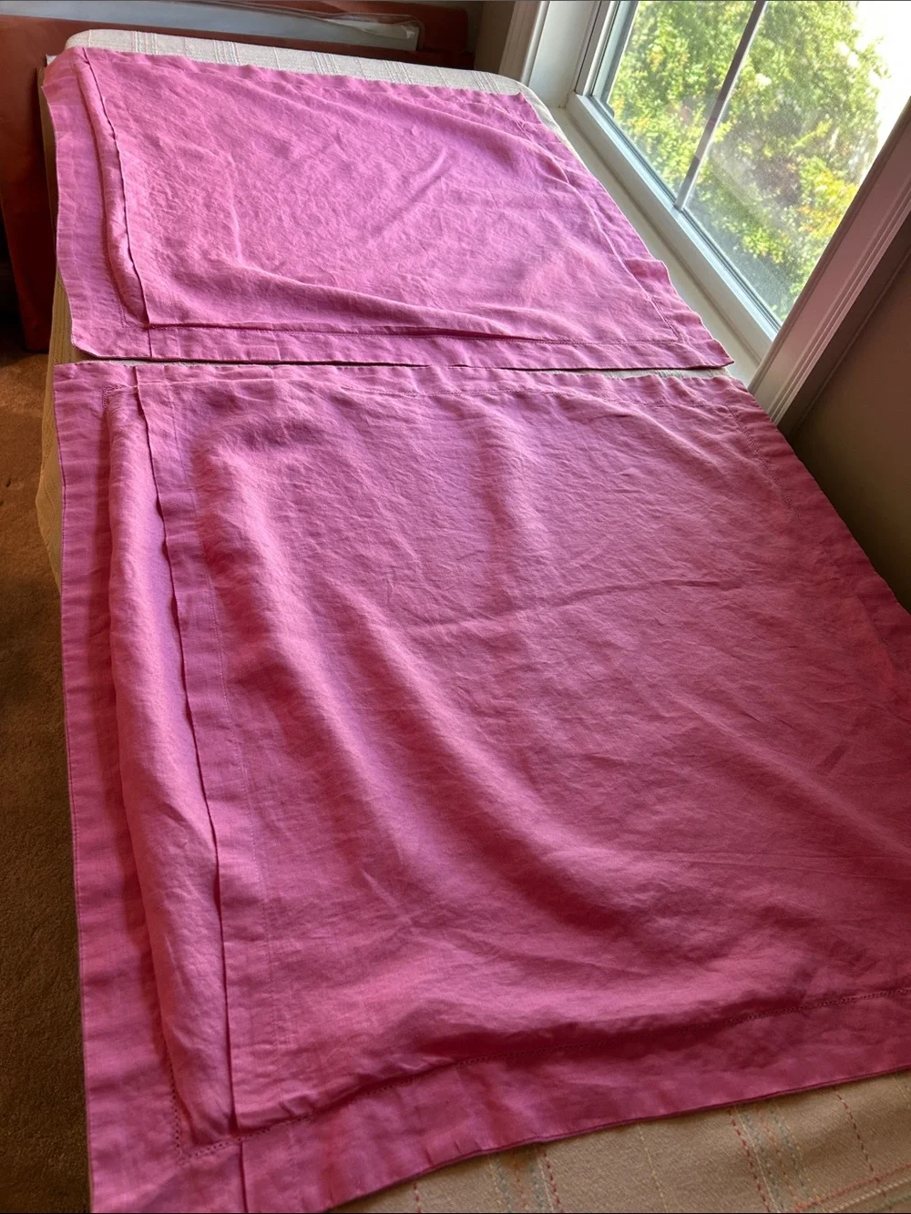 Set of 2 Pottery Barn Linen Euro Shams Pink Classic Hemstitch Border 26x26